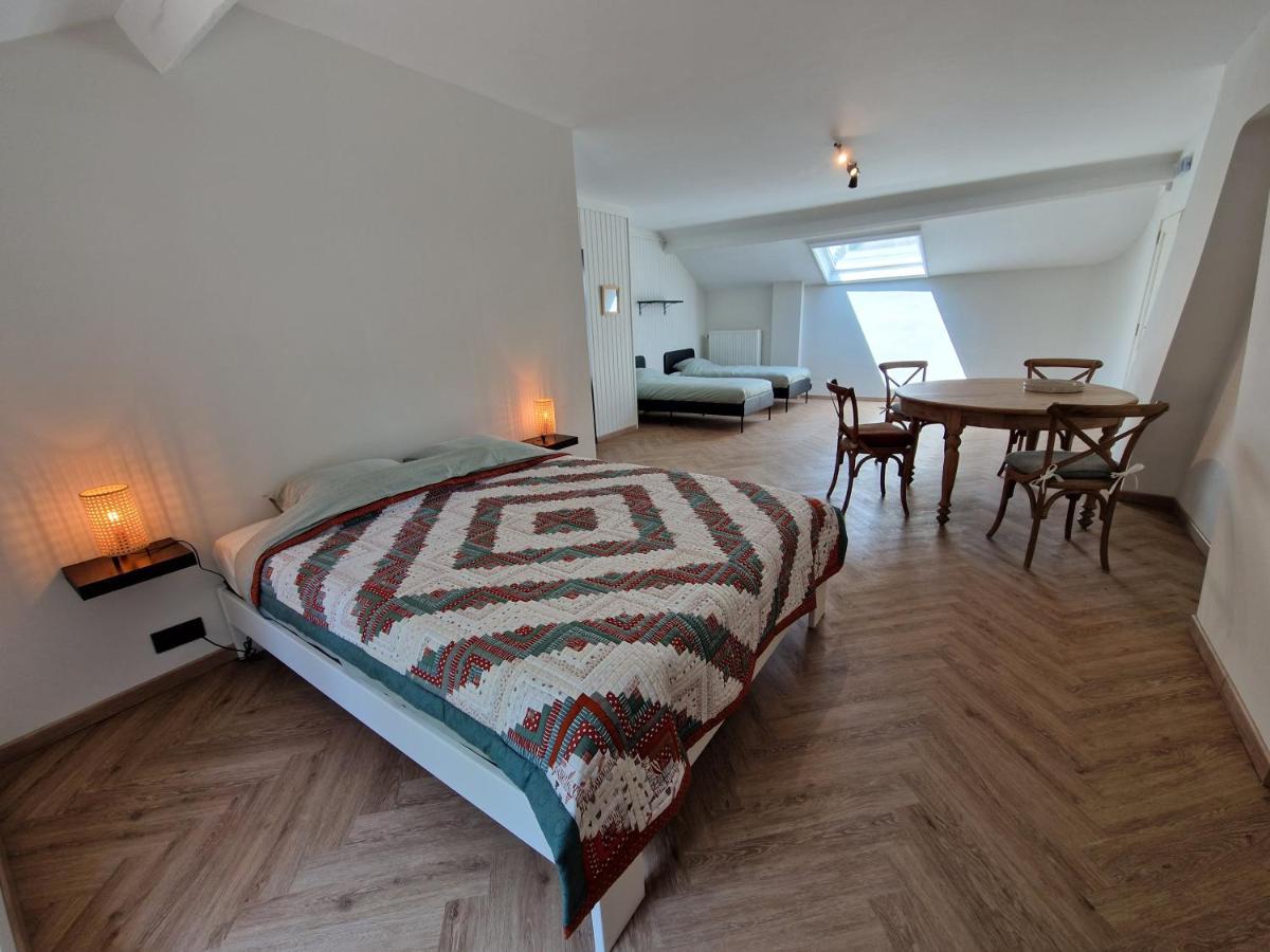 Habitat Bed & Breakfast Momignies Екстериор снимка