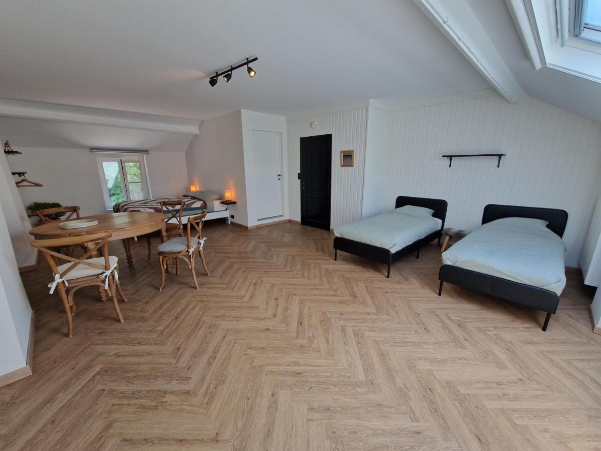 Habitat Bed & Breakfast Momignies Екстериор снимка