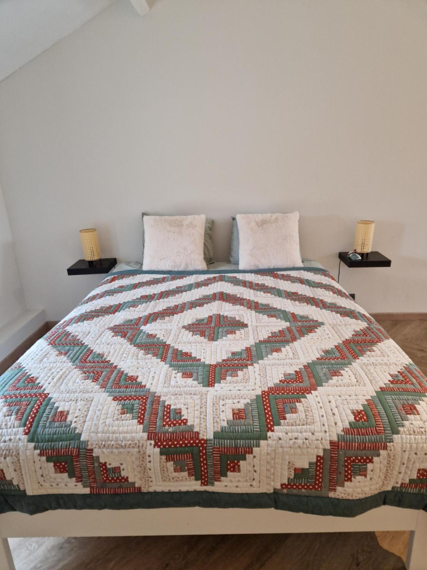 Habitat Bed & Breakfast Momignies Екстериор снимка
